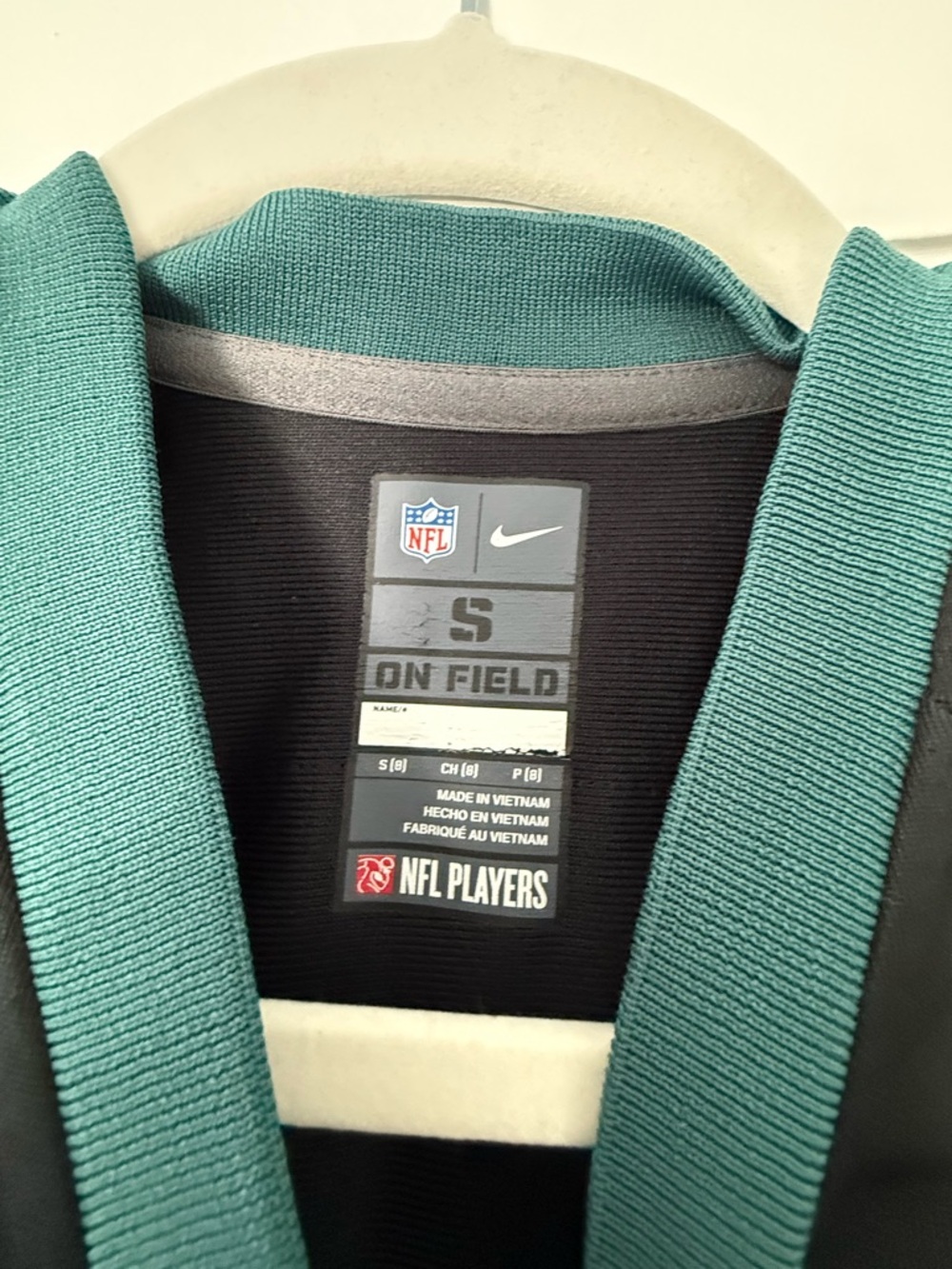 Youth Philadelphia Eagles #1 Hurts Black Jersey - Picture 2 of 4